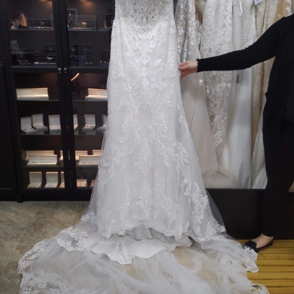 Essence of Australia D2771 Size 14 with Removable Overskirt - Picture 7 of 14